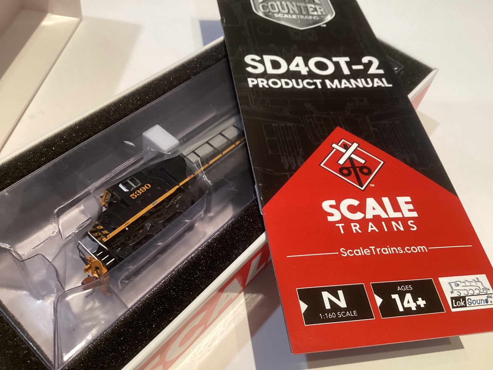 ScaleTrains N EMD SD40T-2 Rio Grande D&RGW #5390 DCC/ SOUND SXT39603 NEW