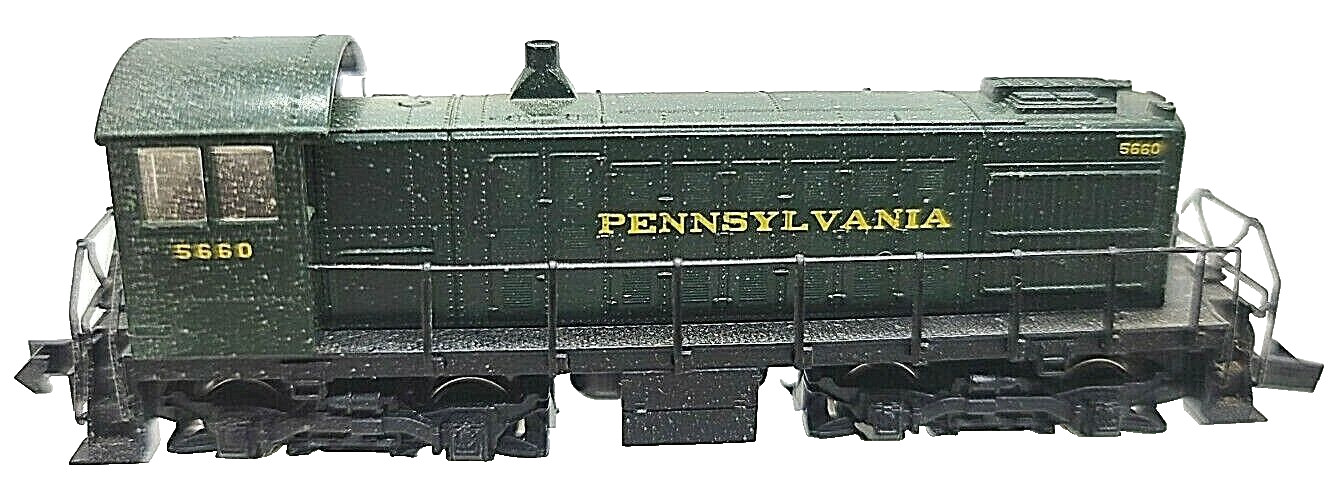 N 9mm Arnold 5024 Alco S-2 Diesel loco PRR #5660 (Tested) rapido cplrs weathered