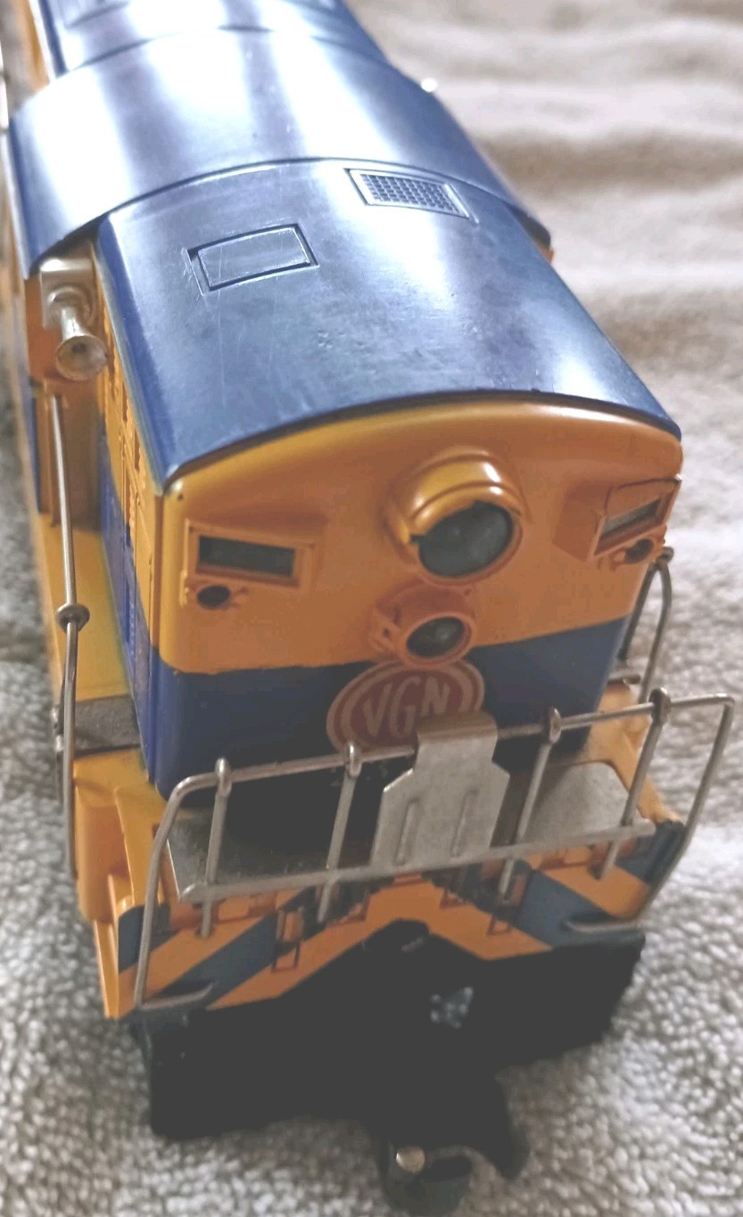 Vtg Lionel Postwar 2331 Virginian FM Diesel Train Master Blue & Yellow Works