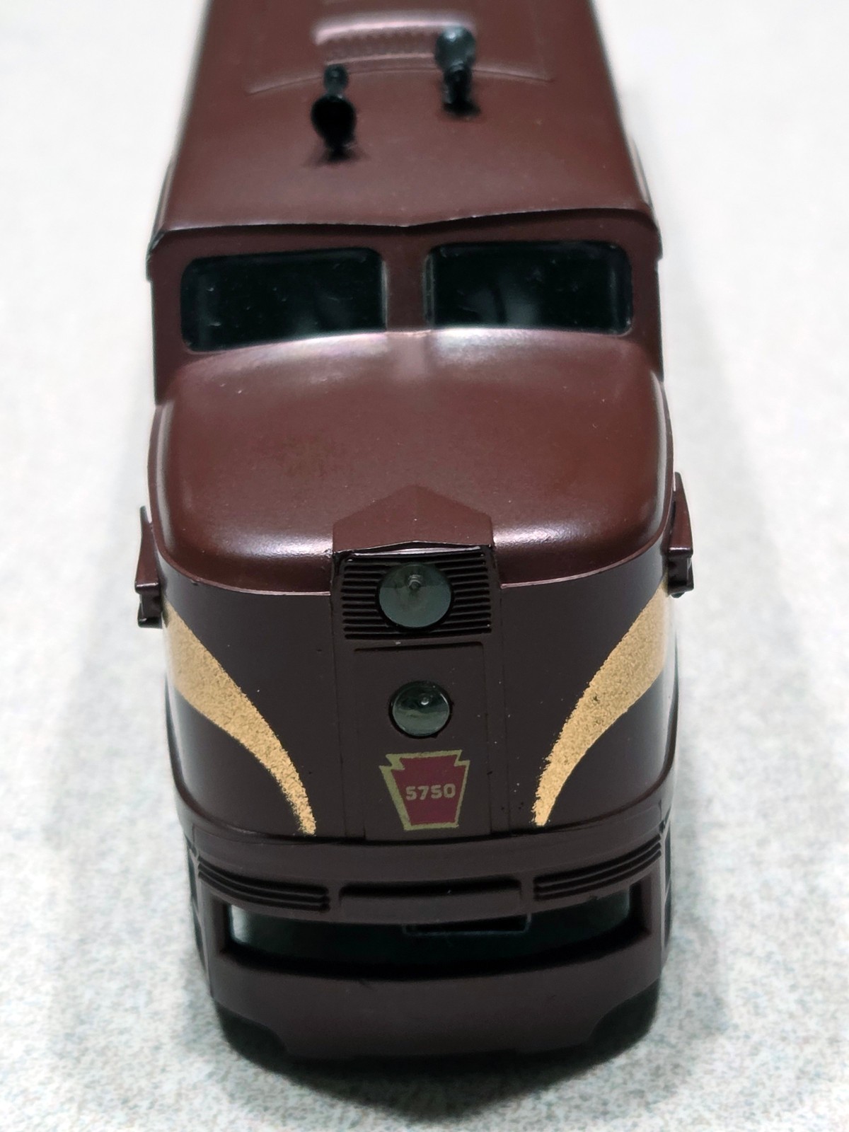 HO Scale DCC READY Athearn PA-1 Diesel Locomotive Pennsylvania #5750 Tuscan Red