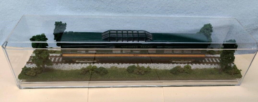 HO SCALE 16″ SINGLE TRACK HO TRAIN DISPLAY CASE -SUMMER SCENE FOR ANY HO