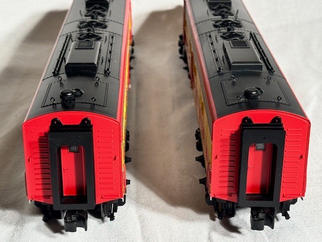 LIONEL 6-39606 FLORIDA EAST COAST E9 AA DIESEL SET, #1594, #1031 (USED)