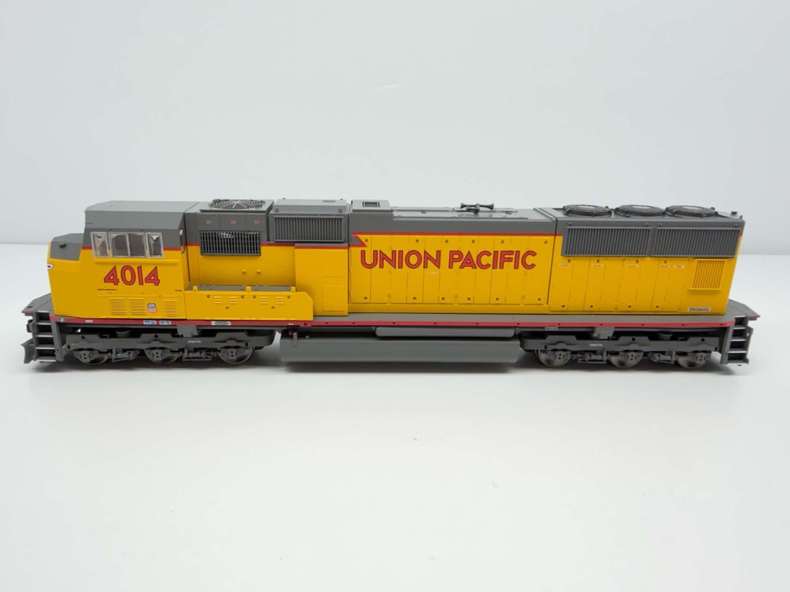 Genesis Athearn HO SD70M Union Pacific #4014 0G6152 Diesel Locomotive MINT OOP