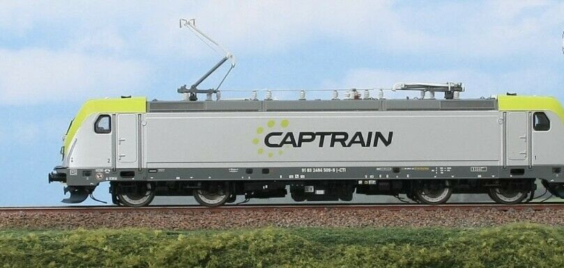 Acme 60561 Captrain Italy E494 Livery Silver Headbands Green Fluo, Frame Grey