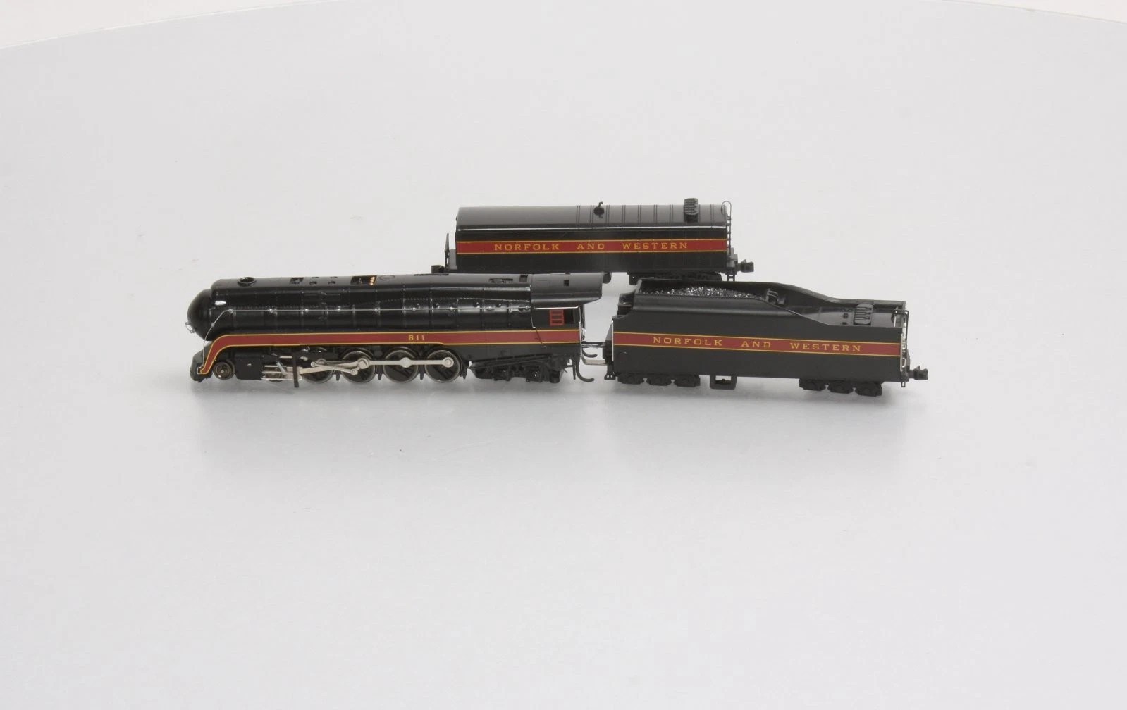 Bachmann 82154 N N&W Class J 4-8-4 Steam Locomotive & Aux. Tender Not Running,