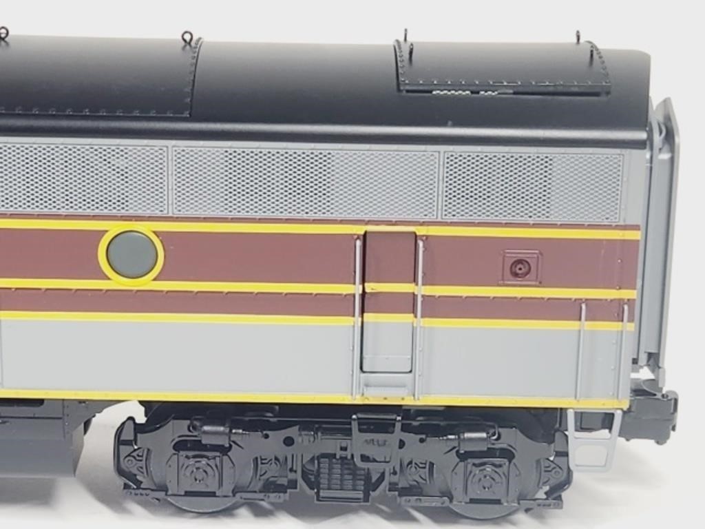 Lionel 24538 Erie Lackawanna 8033 O Gauge F3 Powered B Unit Diesel Locomotive