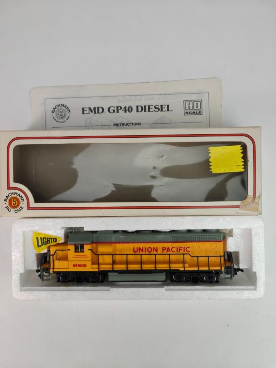 Vintage Bachmann HO Scale GP40 Union Pacific #866 Diesel Train Tested w/Box