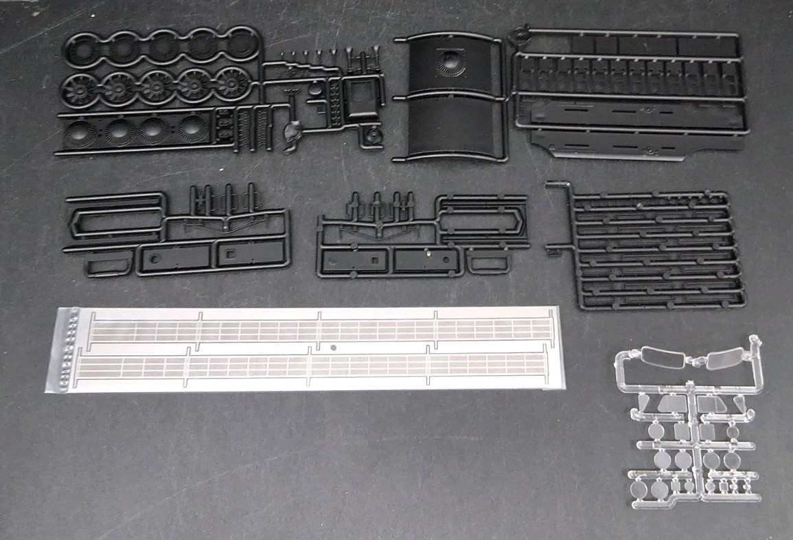 Intermountain Railway F-7B HO Gauge 44501-04 NYC Lightning Stripe Shell Kit 2442