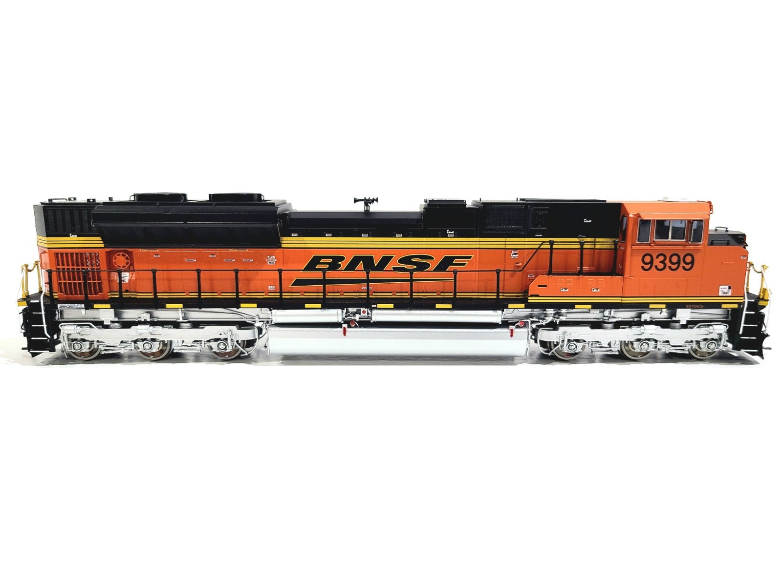 Division Point BNSF SD70ACe Burlington Northern SF #9399 HO Brass DP-2401.2 DCC