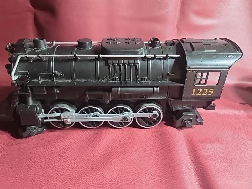 Factory Error??? Lional Train Engine # 1225 Model 711795 But Has Following…