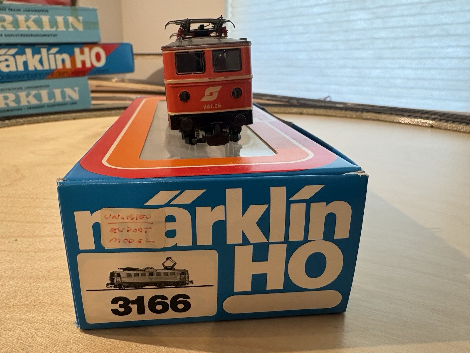 Marklin 3166 Austrian Federal Railways OBB BR 1141.06 Electric Locomotive