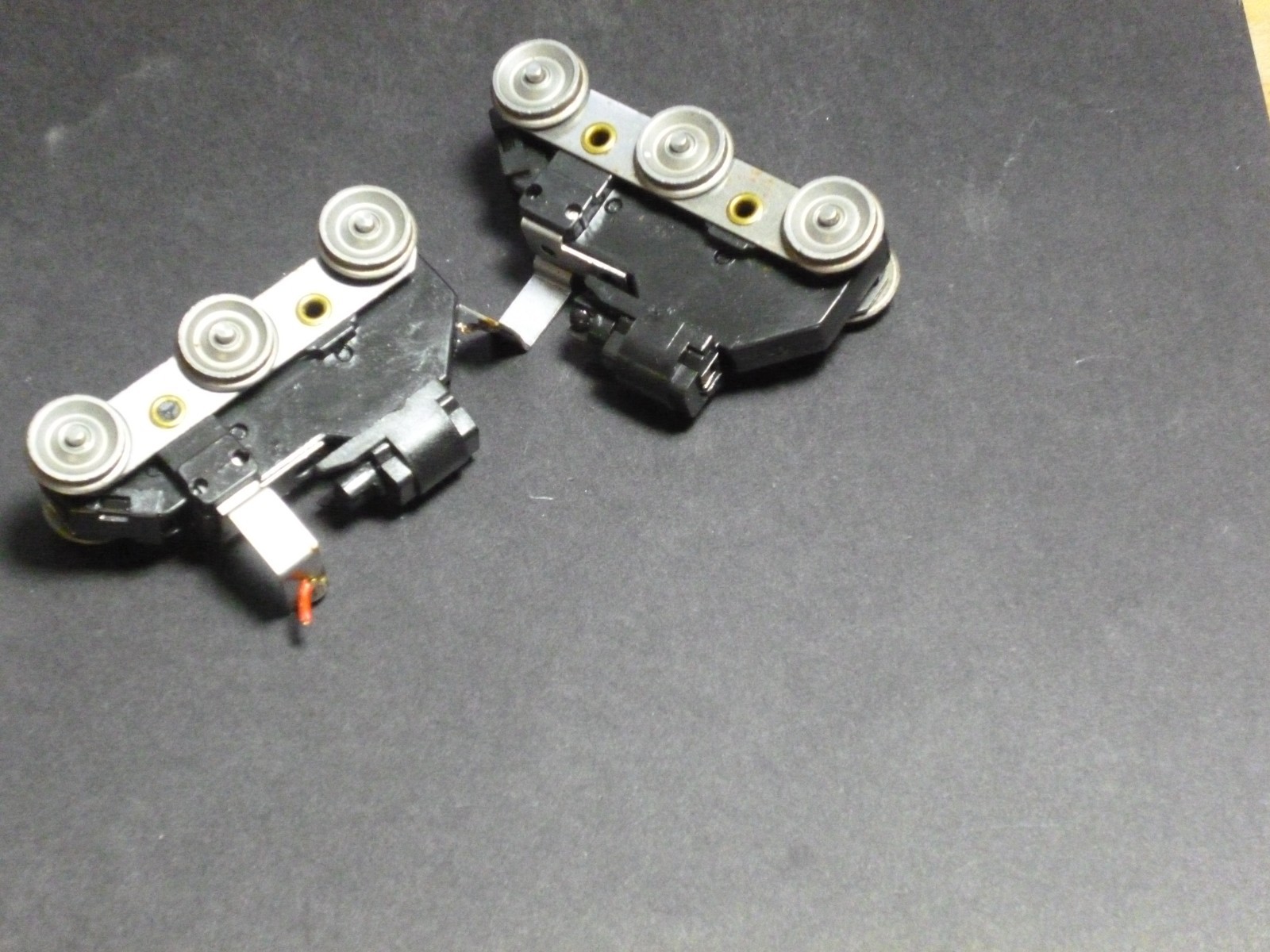 Ho Athearn Diesel locomotive SD9 6 wheel trucks read description