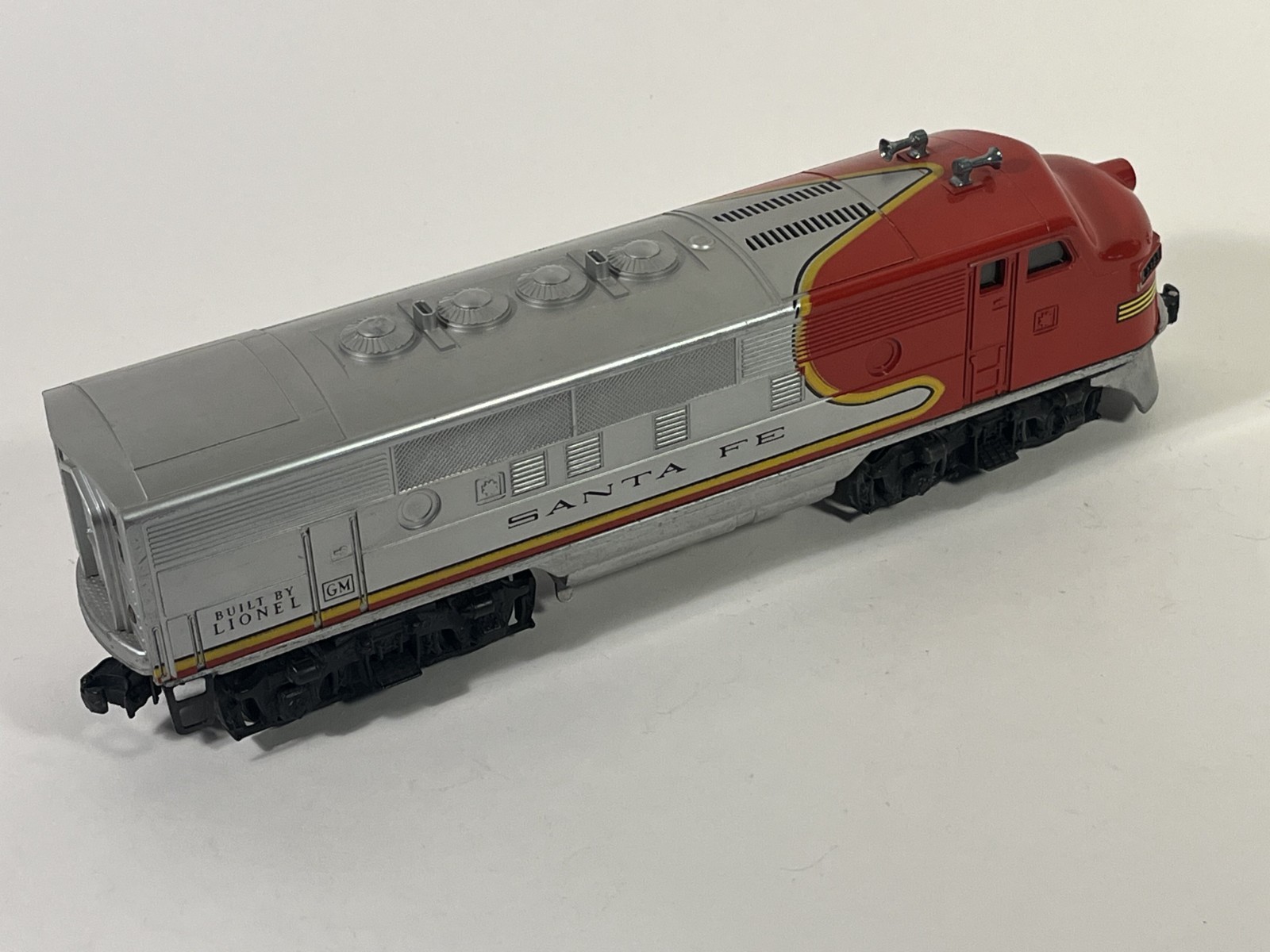 Lionel 2383 Santa Fe F-3 A-A Diesels in wrong boxes 6_20_26