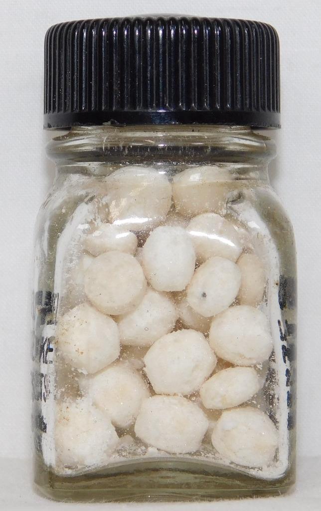 Lionel SP Smoke Pellets bottle FULL 50 tablets CLEAR bottle Early 1940s blkPrint