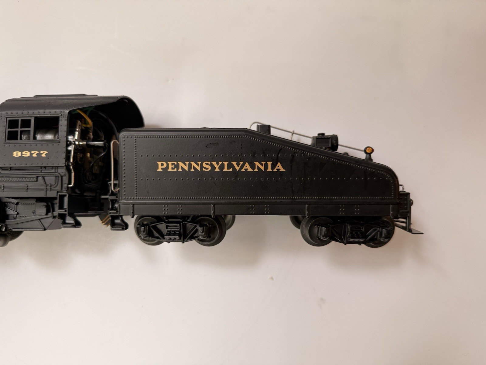 Lionel 6-18000 O Gauge Pennsylvania 0-6-0 B6 Switcher Locomotive & Tender #8977