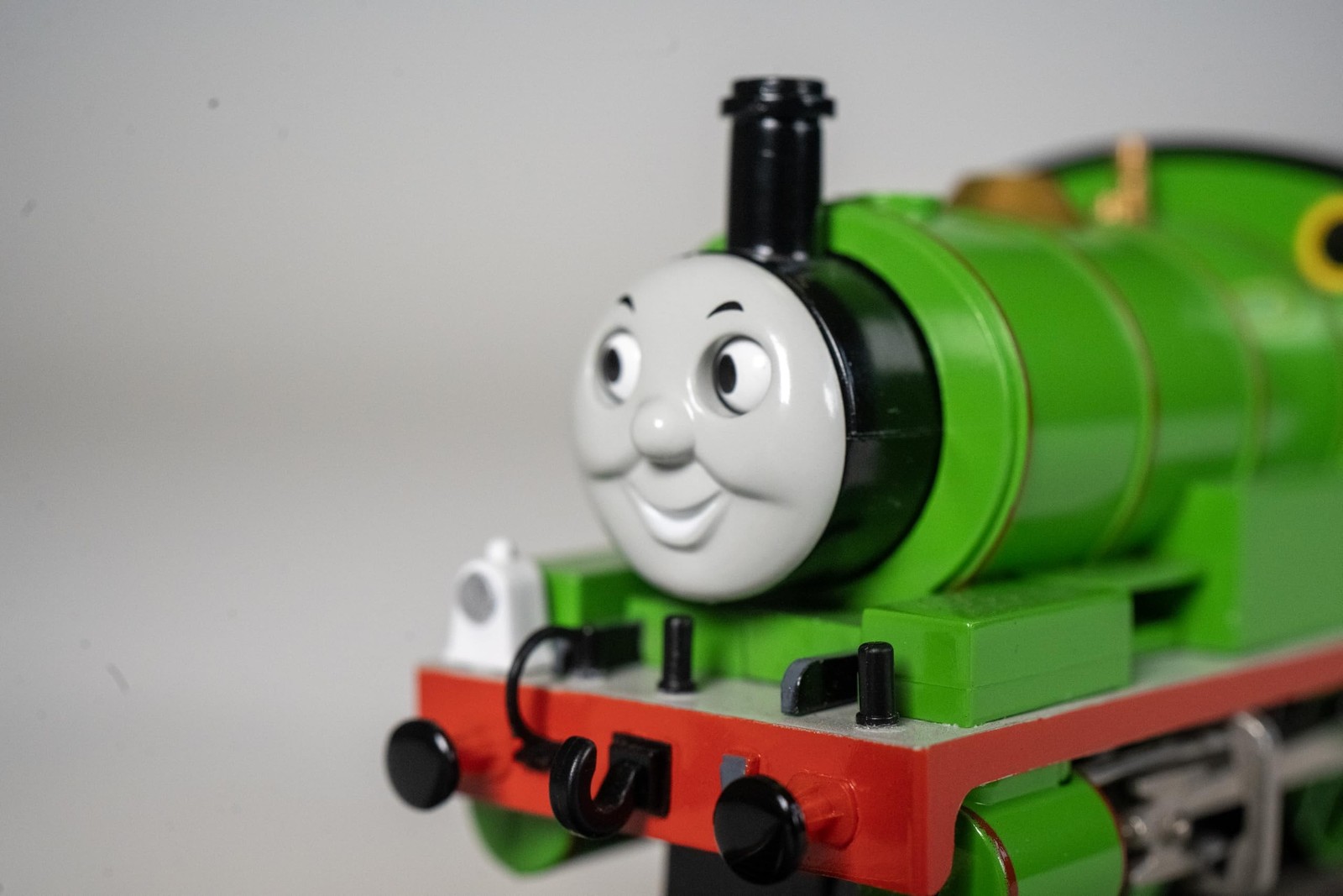 Bachmann Trains – THOMAS & FRIENDS PERCY THE SMALL ENGINE w/Moving Eyes – HO …