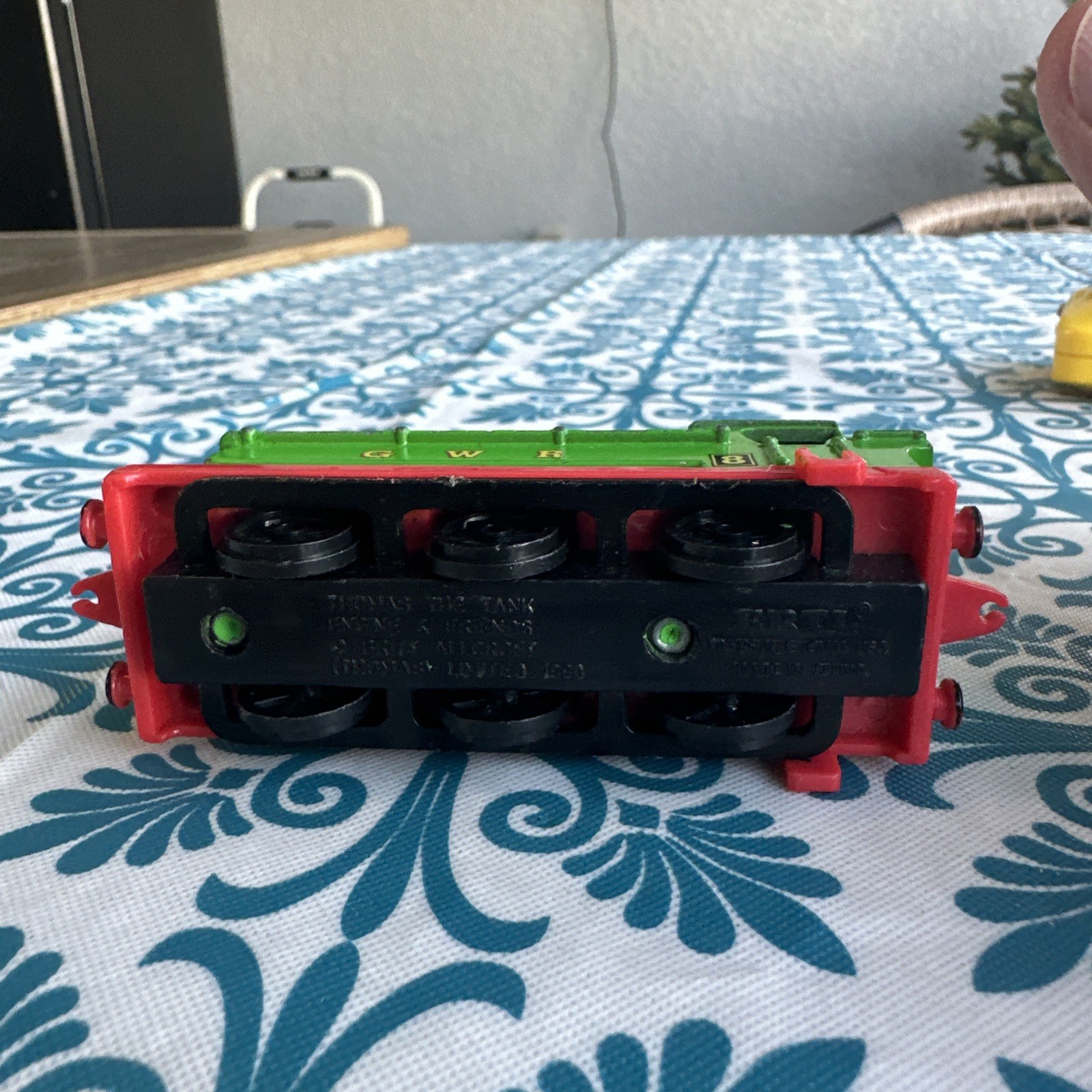 ERTL Thomas and Friends, Duck, 1990 Diecast Green Black Red Locomotive Number 8