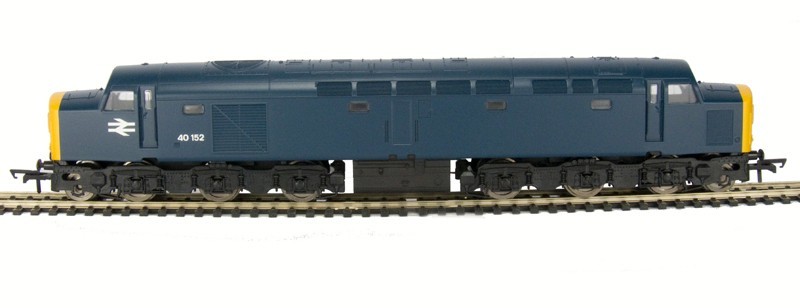 HORNBY R2938 BRITISH RAIL CL40 40152 NEW BOXED OO SCALE 1:76 RUNS ON HO TRACK