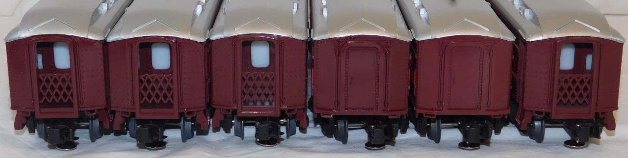 Lionel 6-8101 Chicago & Alton Steam Passenger Set 4-8-4 Steam Engine + 6 HW cars