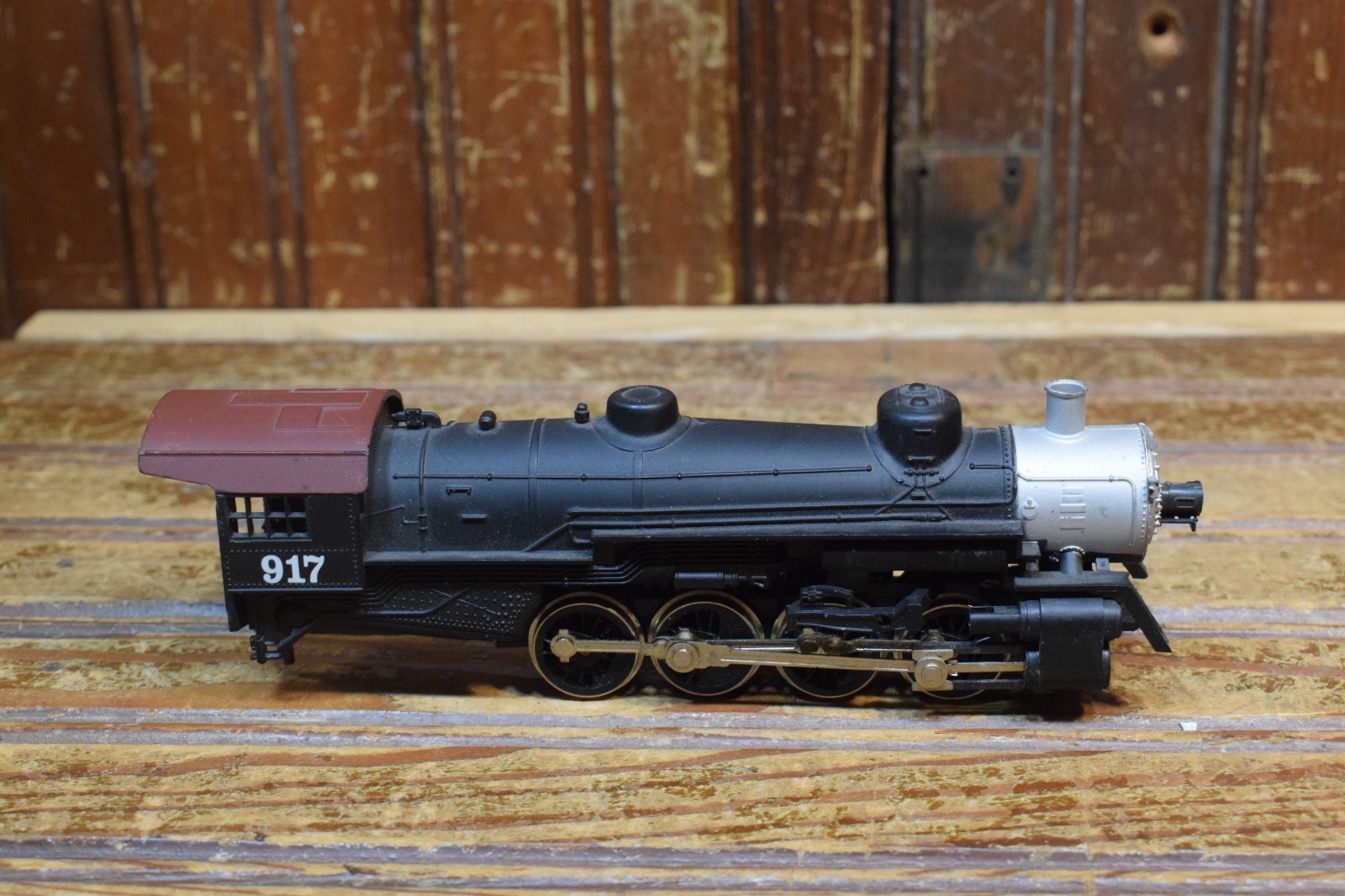 MEHANO 0-8-0 STEAM LOCOMOTIVE ENGINE 917 HO SCALE TESTED RUNS FORWARDS BACKWARDS