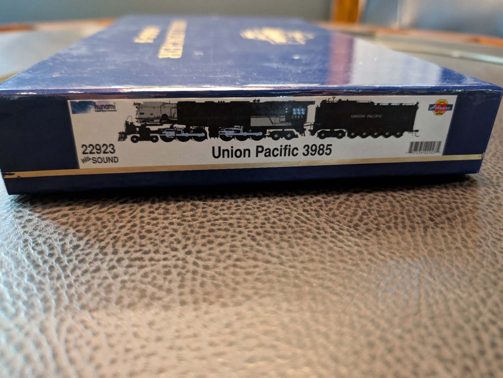 Athearn Genesis UP Union Pacific Challenger 3985 4-6-6-4 N Scale DCC Sound 22923