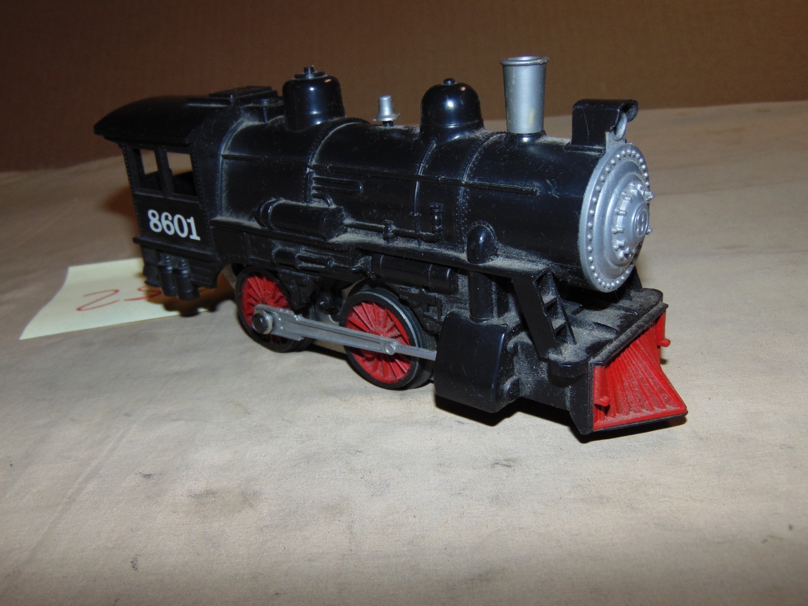 LIONEL O 8601 0-4-0 STEAM ENGINE WITH MANUAL REVERSE #25