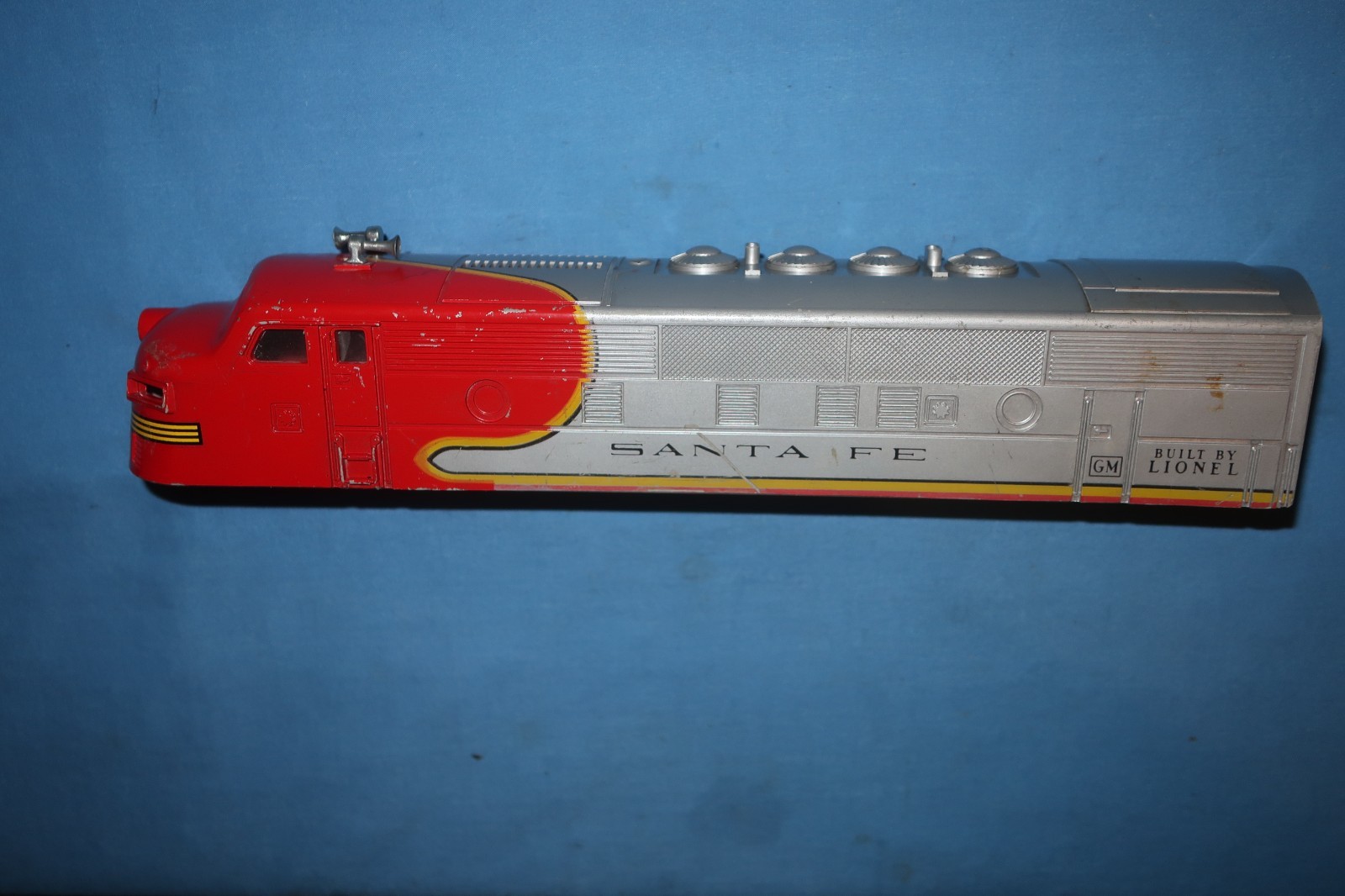 Lionel #2243 Santa Fe F3 Diesel Locomotive Shell