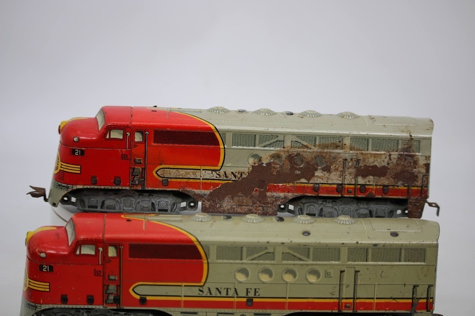 Marx 21 Santa Fe 1950s Double Diesel Set Vintage Twin Units