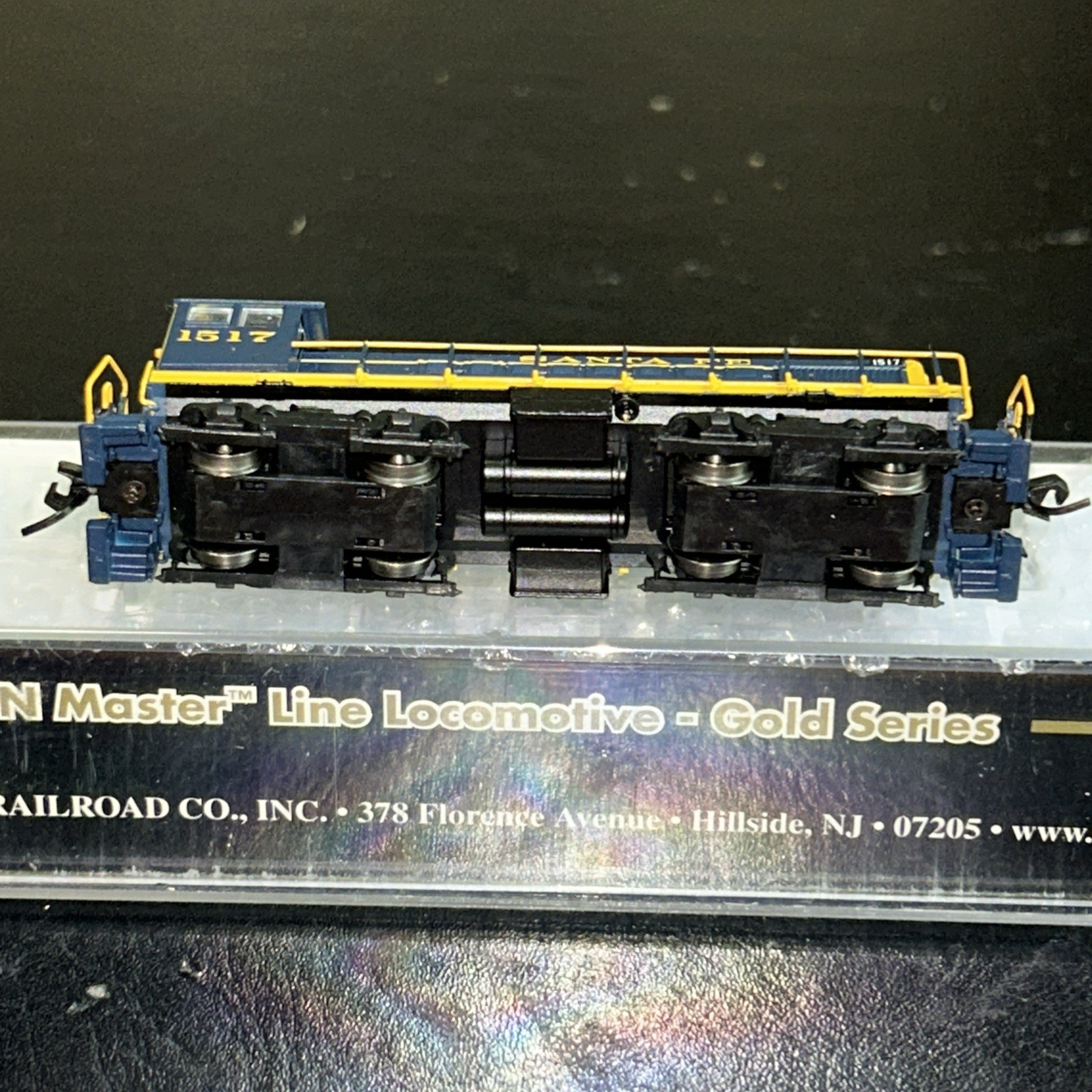 Atlas Gold Series N Scale Alco S4 Santa Fe Road #1517 DCC ESU LokSound