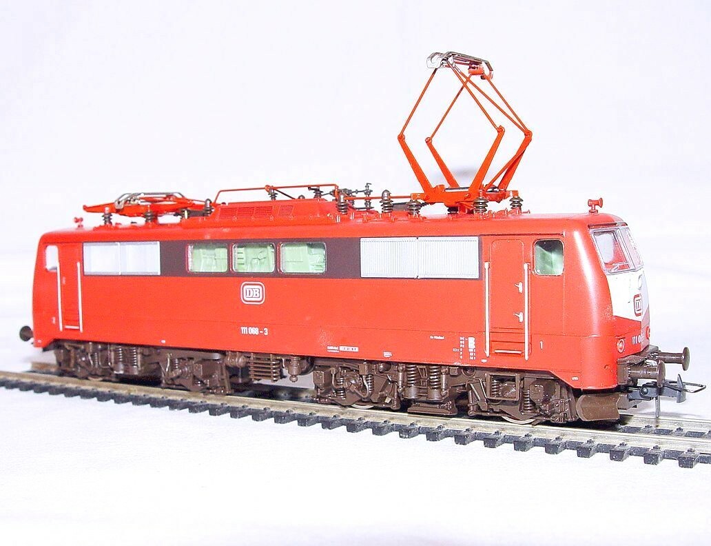 Roco DC HO 1:87 Deutsche Bundesbahn BR 111 “ORIENTROT” ELECTRIC LOCOMOTIVE MIB!