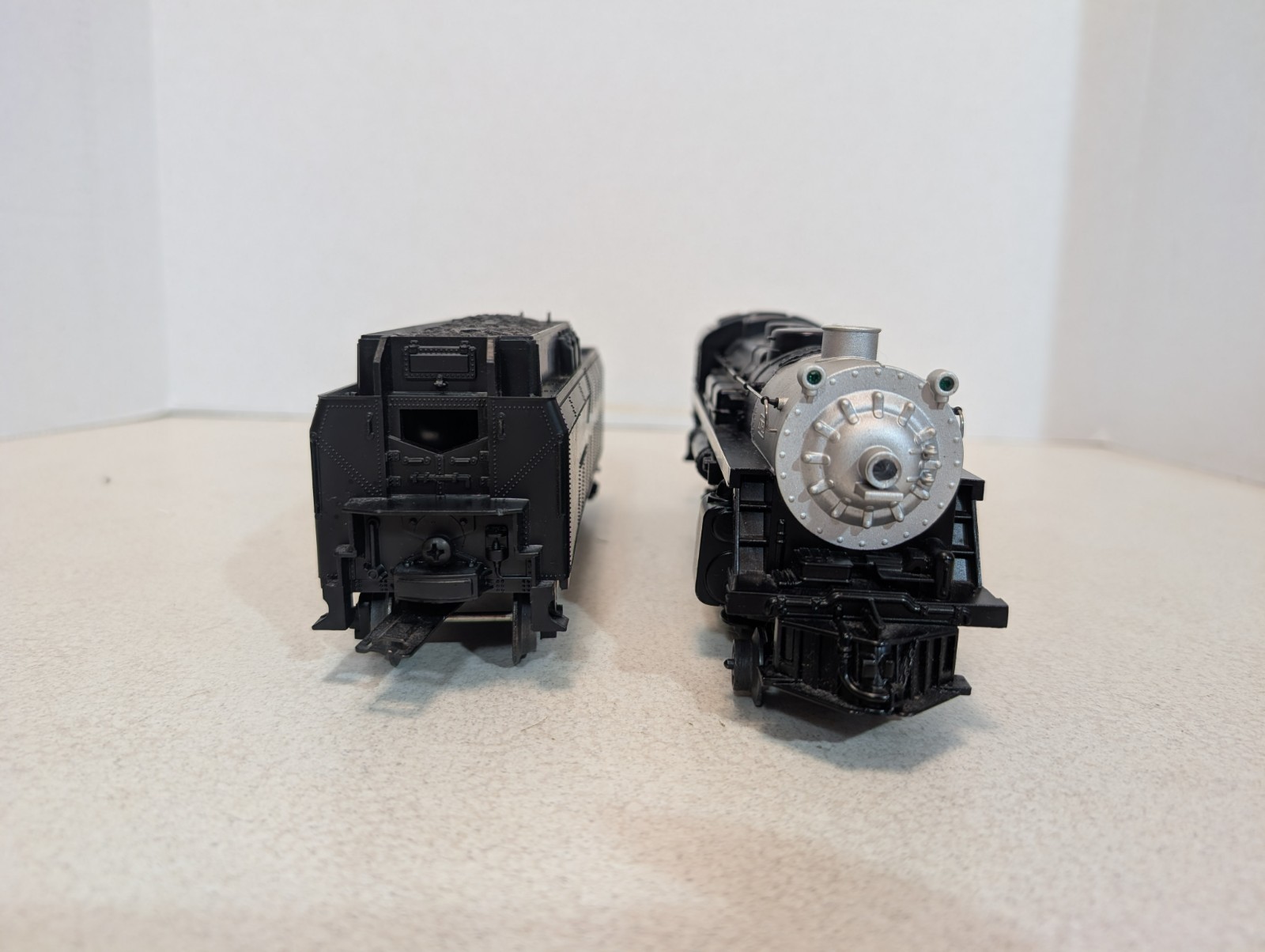 Lionel 1900 4-4-2 Steam Engine & Lionel Lines Tender ~L/N Condition~ Runs Well