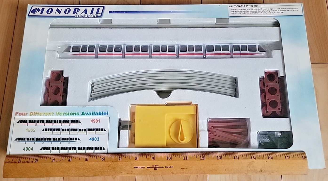 E-R Models Monorail RED Stripe #4901 HO Scale – Complete NEW READ