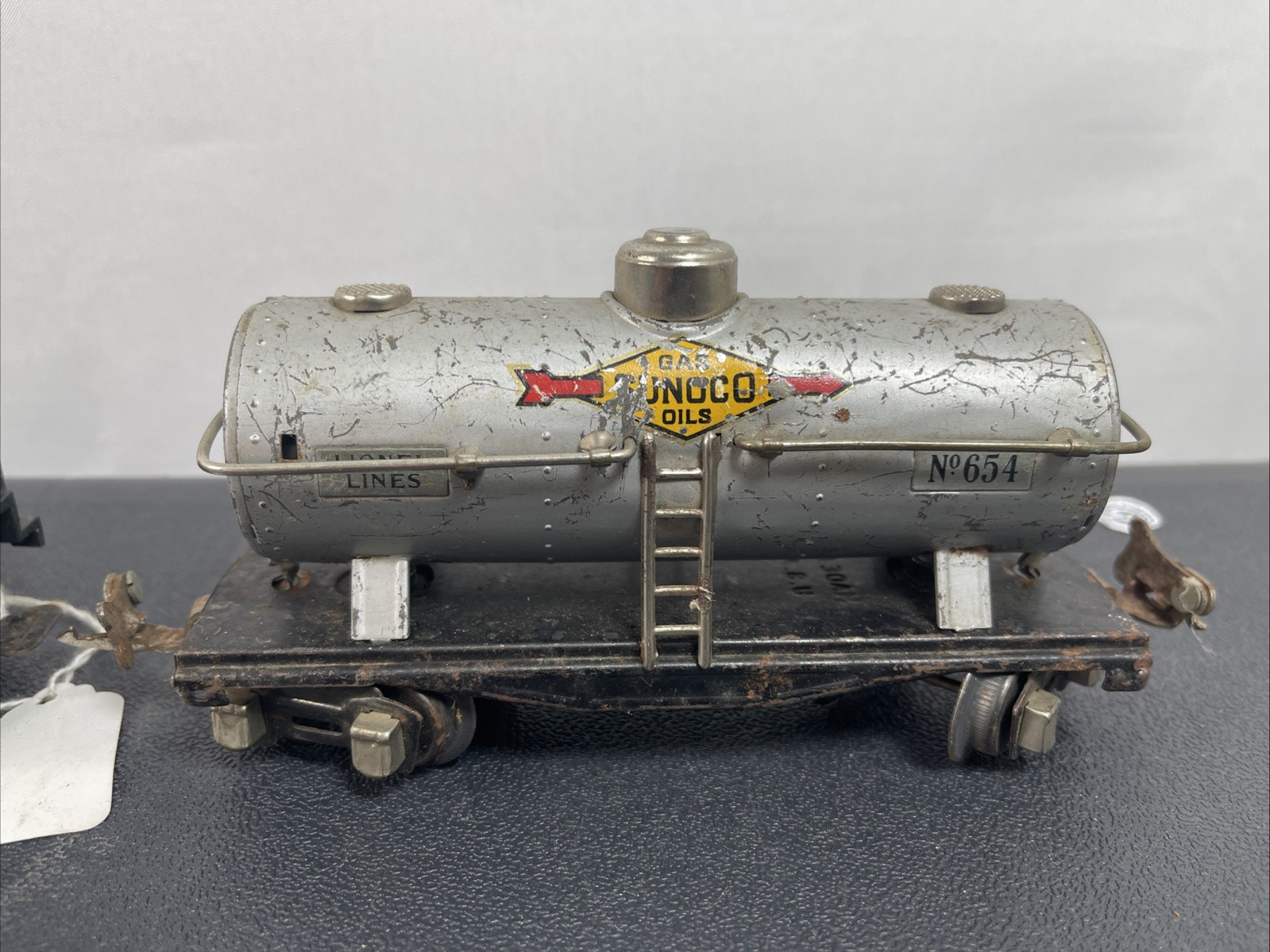 Vtg Lionel 8302 Green Steam Engine Locomotive w/ Nickel Tender Car & Sunoco Tank