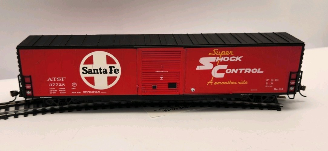 Walthers HO 932-3551 Pullman Standard 60′ Auto Box Car Santa Fe #37728 C60