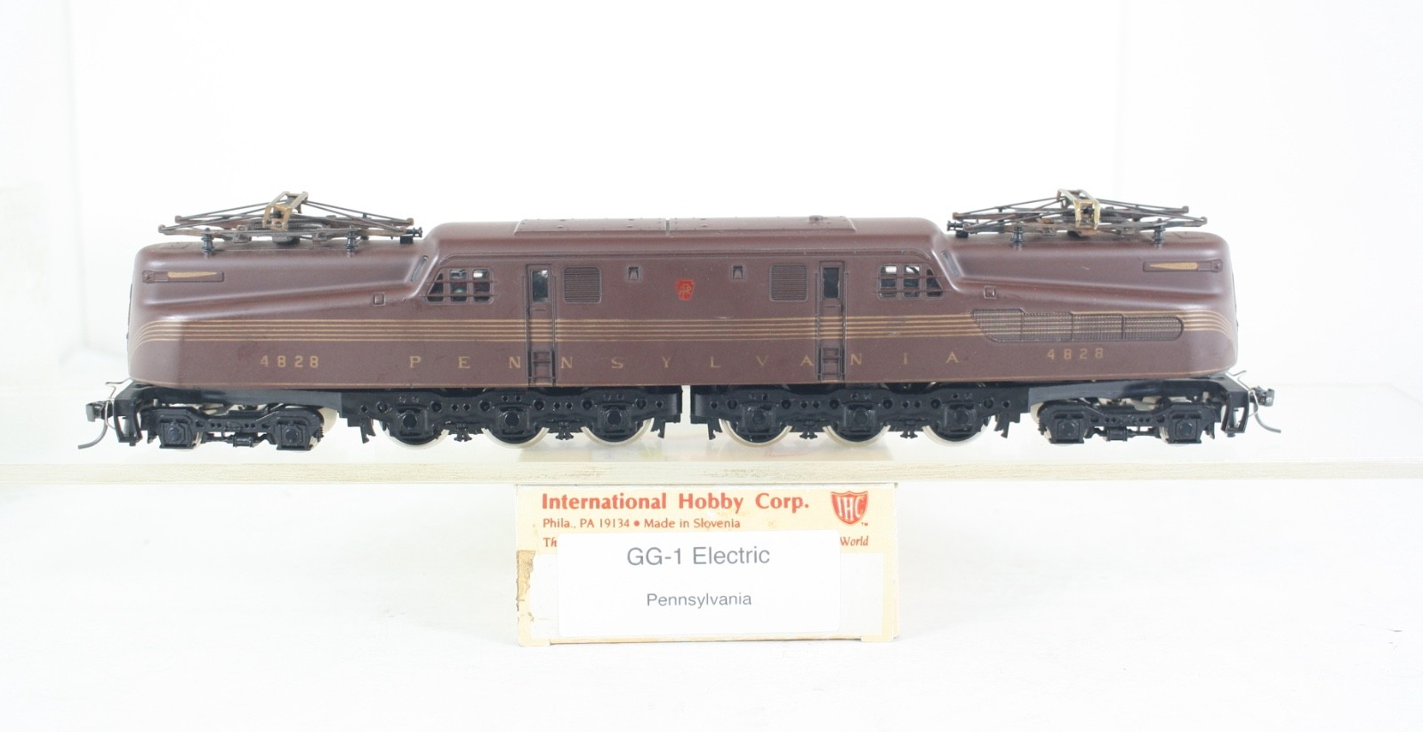 HO Scale IHC Pennsylvania Railroad GG1 Electric Dual Motor PRR 4828 Kadees