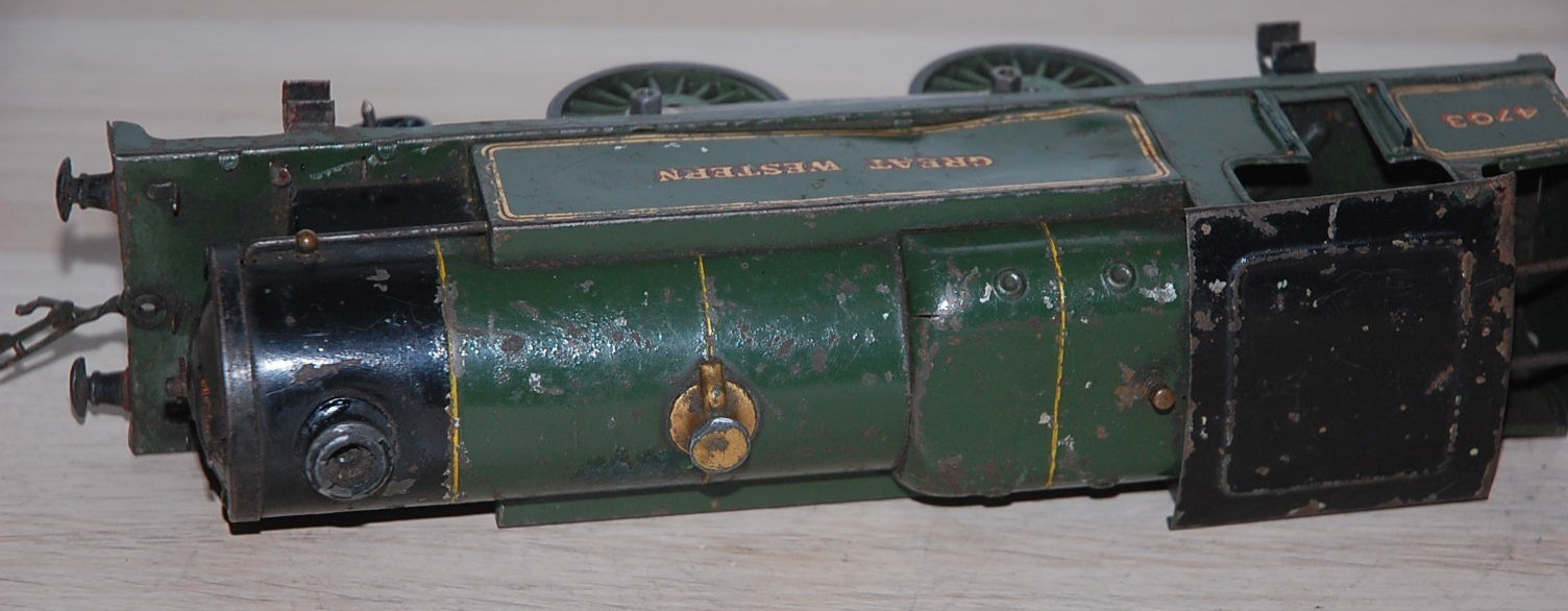 HORNBY O GAUGE CLOCKWORK No 2 SPECIAL TANK LOCOMOTIVE IN GREEN GWR LIVERY