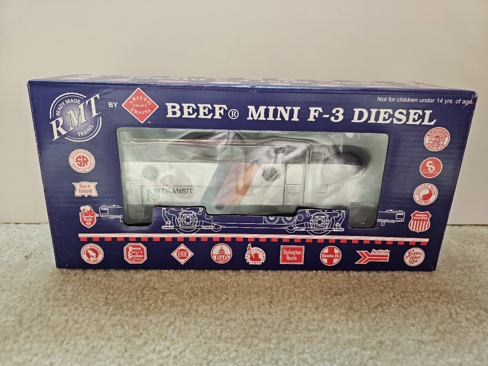 RMT 92675 O New Jersey Transit Mini F-3 AA Locomotive Set #423/424