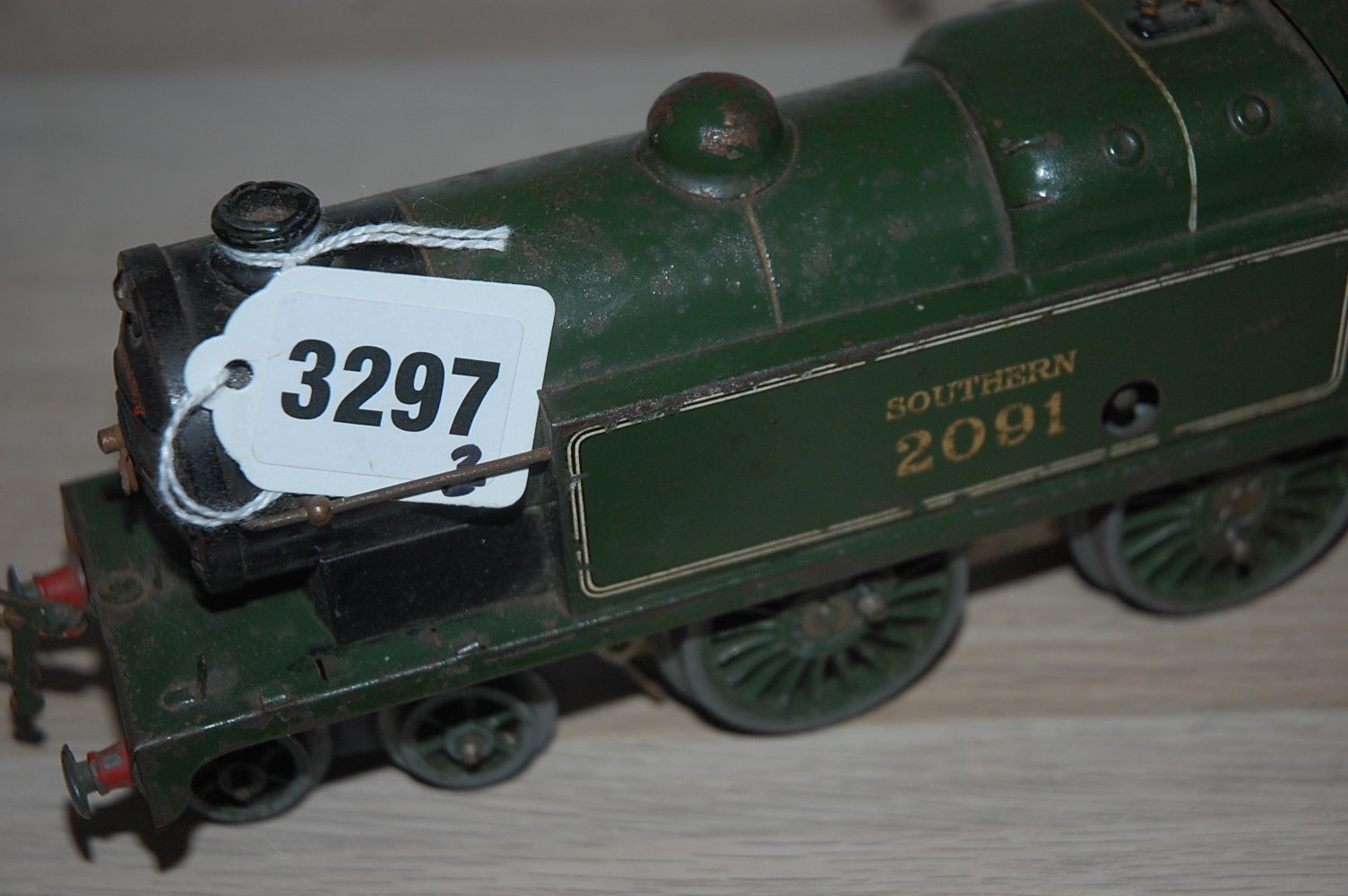 HORNBY O GAUGE CLOCKWORK No 2 SPECIAL TANK LOCOMOTIVE IN S R GREEN LIVERY