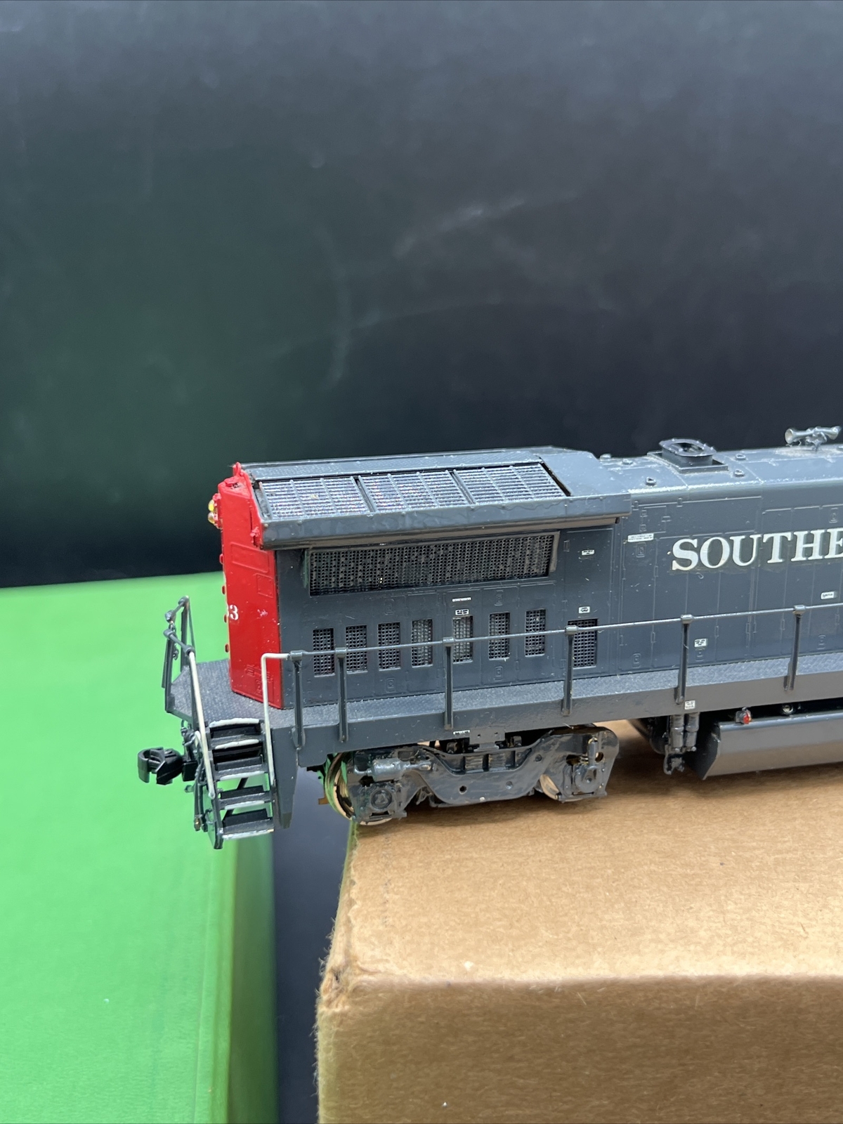 Overland Models HO Scale BRASS SP Dash 8 B39 Southern Pacific 8033 OMI-5134