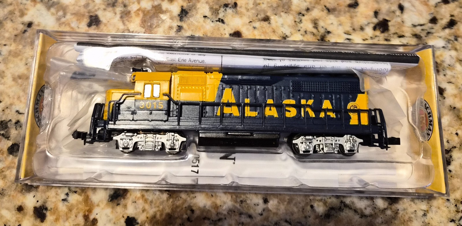 BACHMANN #63598 N Scale Diesel GP-40 8-Wheel Drive ALASKA, Track Tested In Box
