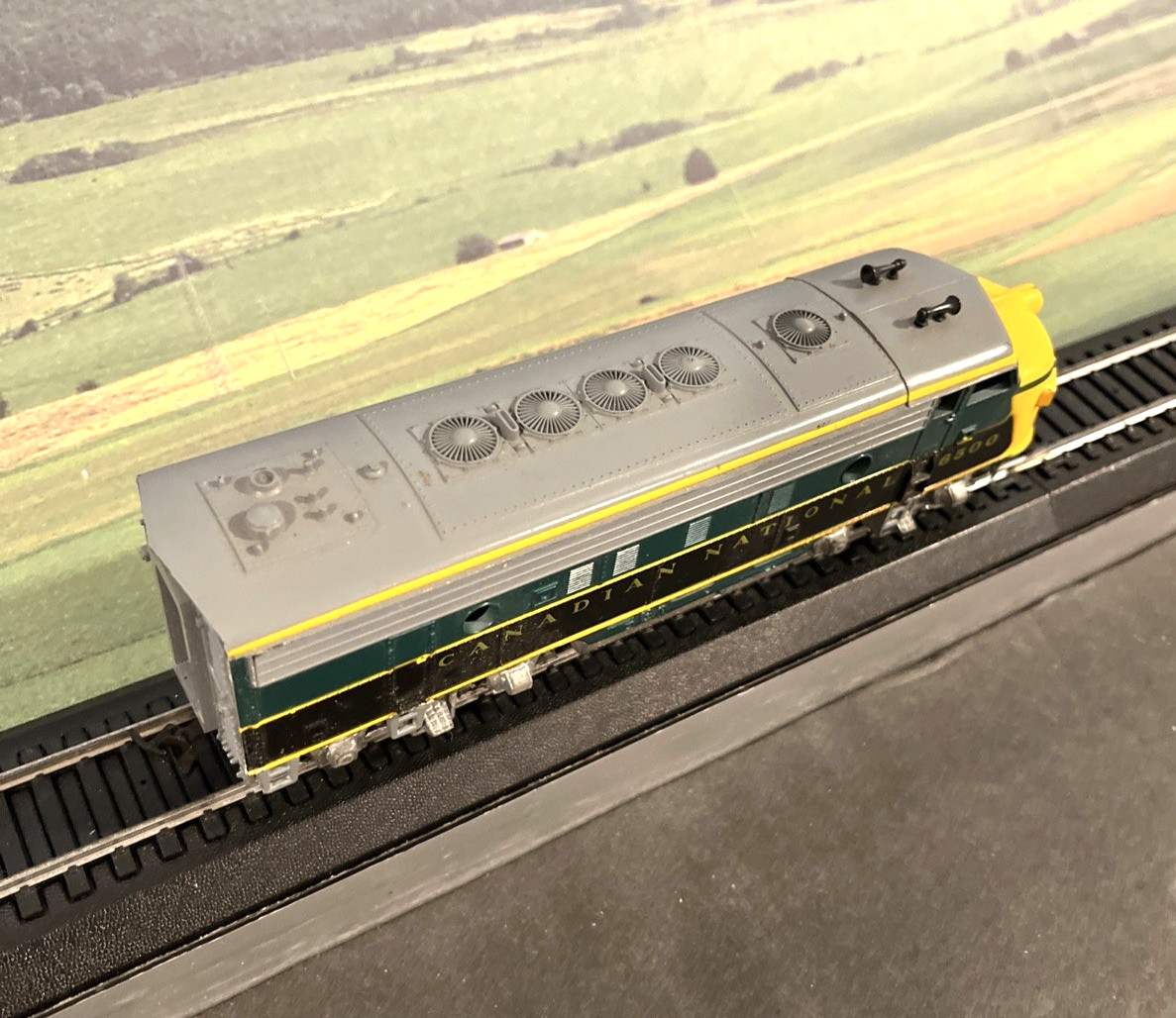 Athearn HO Scale 3025 F7A Canadian National #6500 Dummy Diesel Locomotive