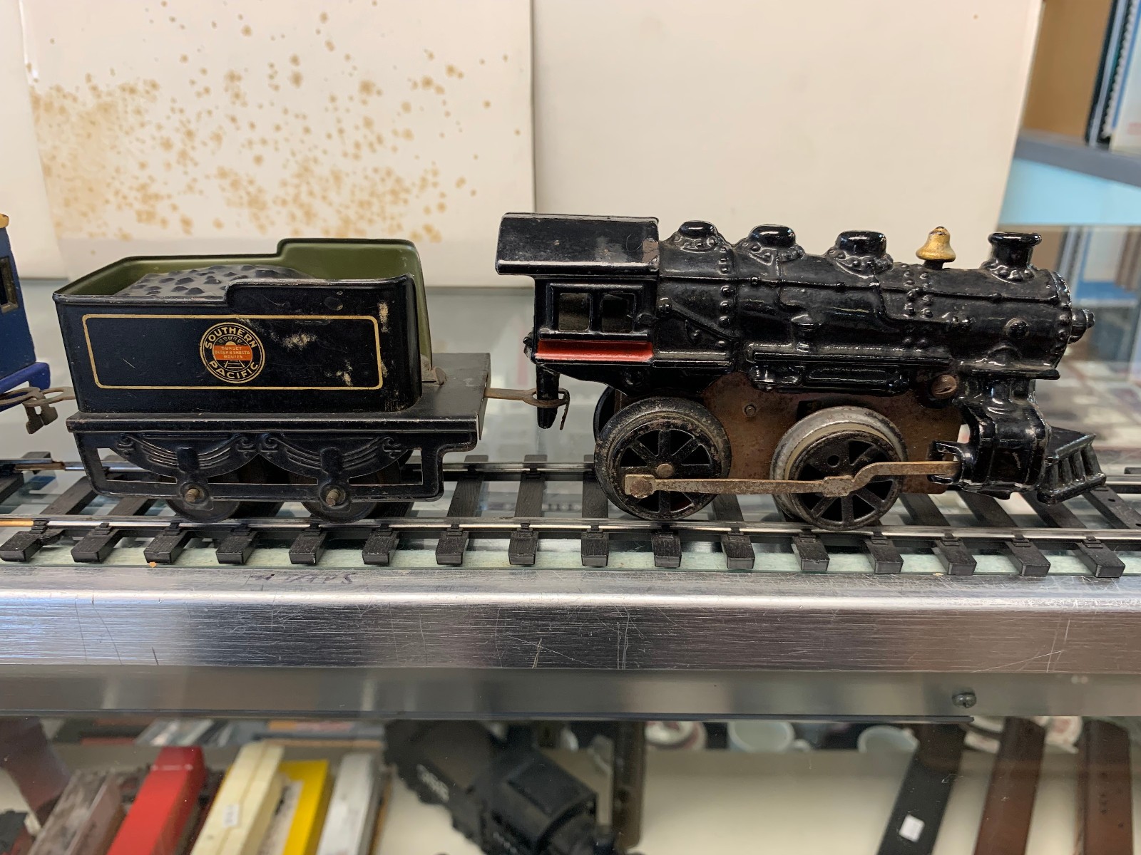 HAFNER O27 GAUGE WIND UP STEAM ENGINE SP TENDER & OVERLAND COACHES GOOD SPRING