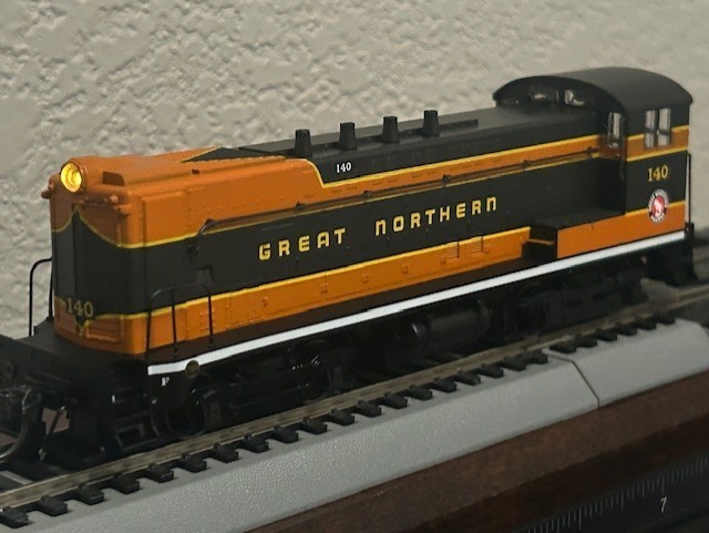 GREAT NORTHERN VO-1000 BALDWIN LOCO- DCC/TSUNAMI SOUND HO Scale “ATLAS” NEW OOP