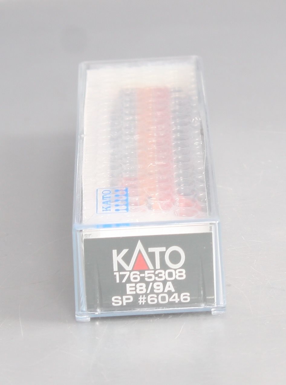 Kato 176-5308 N Scale Southern Pacific E8A Powered Diesel Engine #6046 with DCC