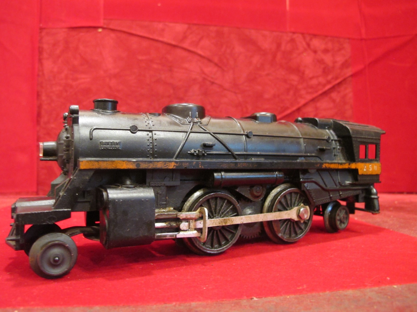 Lionel 250 Steam Locomotive O27 Gauge Black Orange Stripe Vintage Postwar
