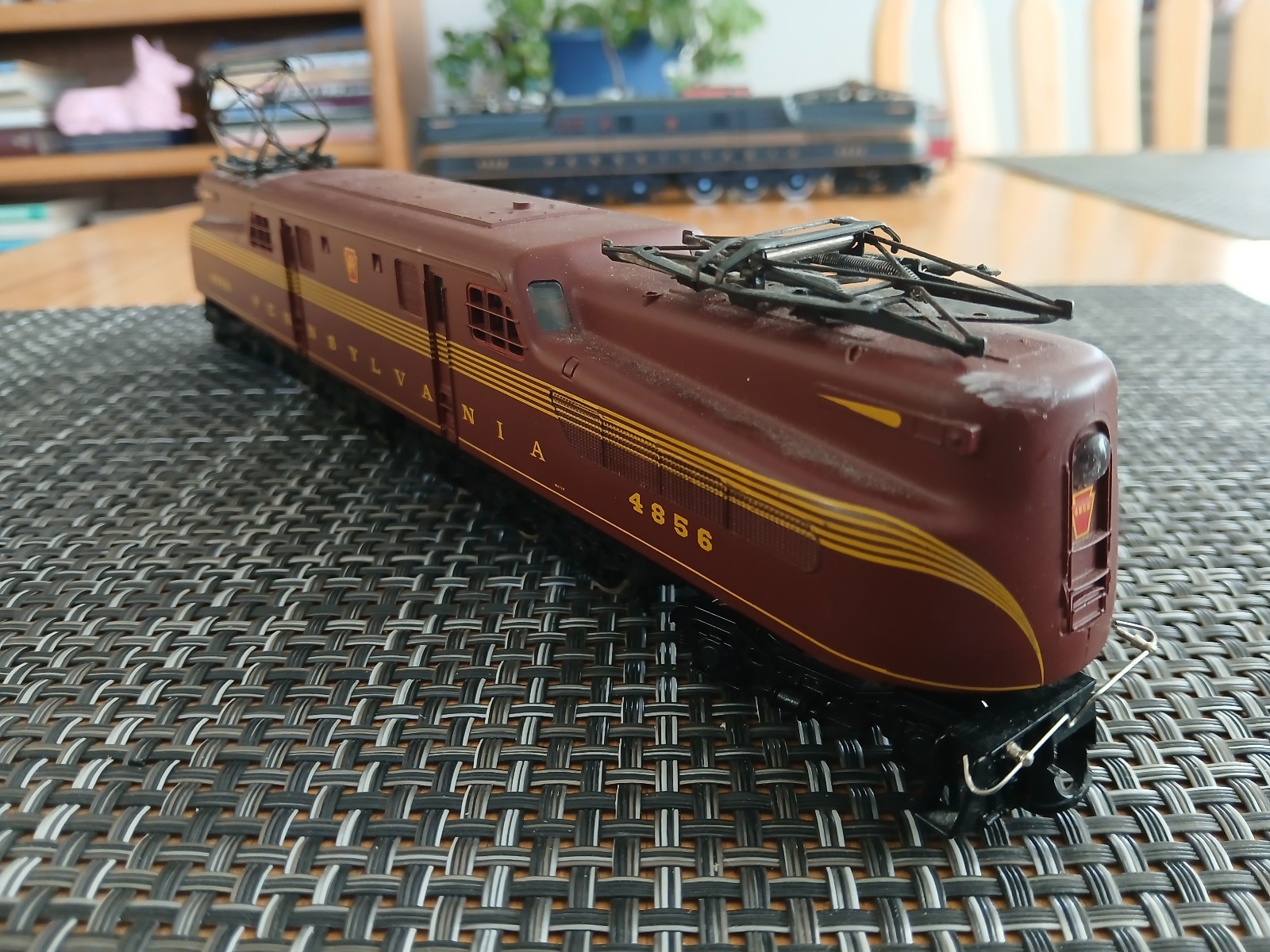 Vintage HO scale Customized Mehano PRR GG1 Electric Locomotive