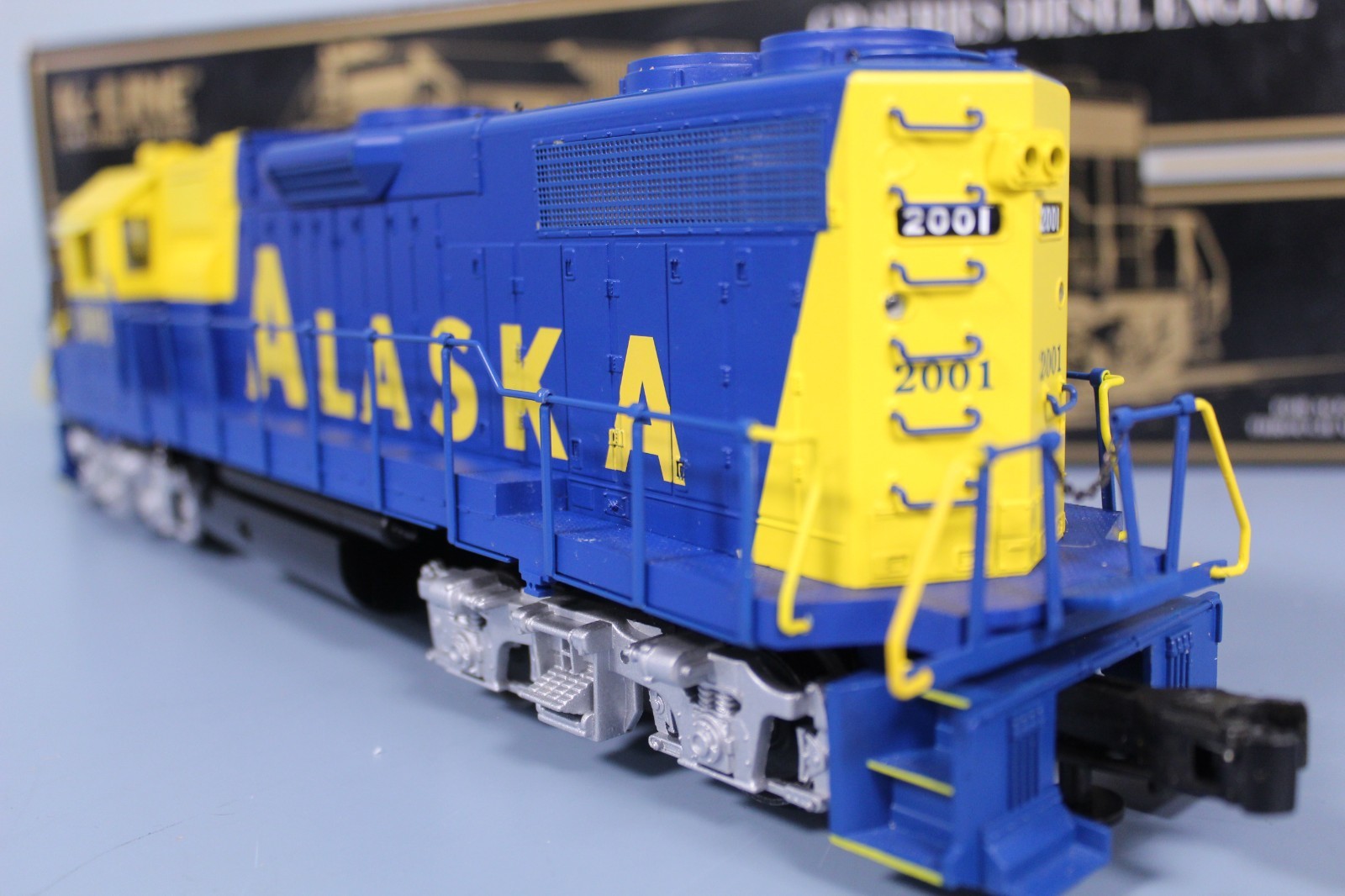 K-Line K2402-2001 Alaska RailRoad GP38-2 Diesel Engine W/LTI TMCC (B2)
