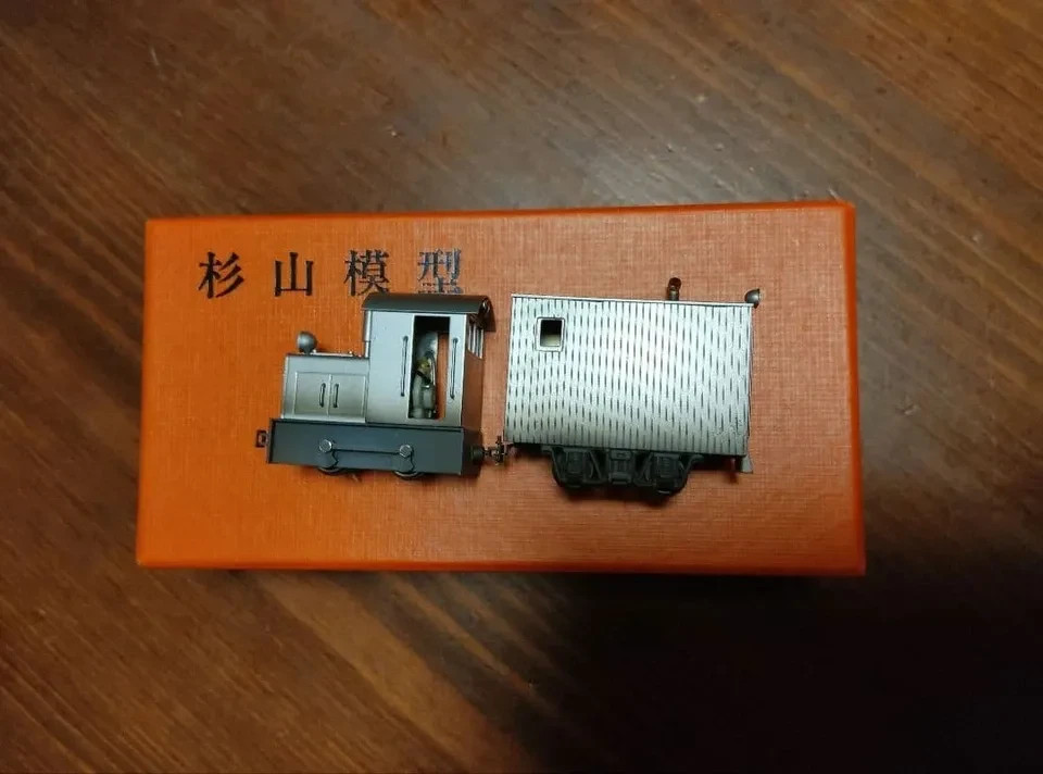 SUGIYAMA MODELS HOe 9mm Rod Locomotive & Caboose Finished Model Train Set