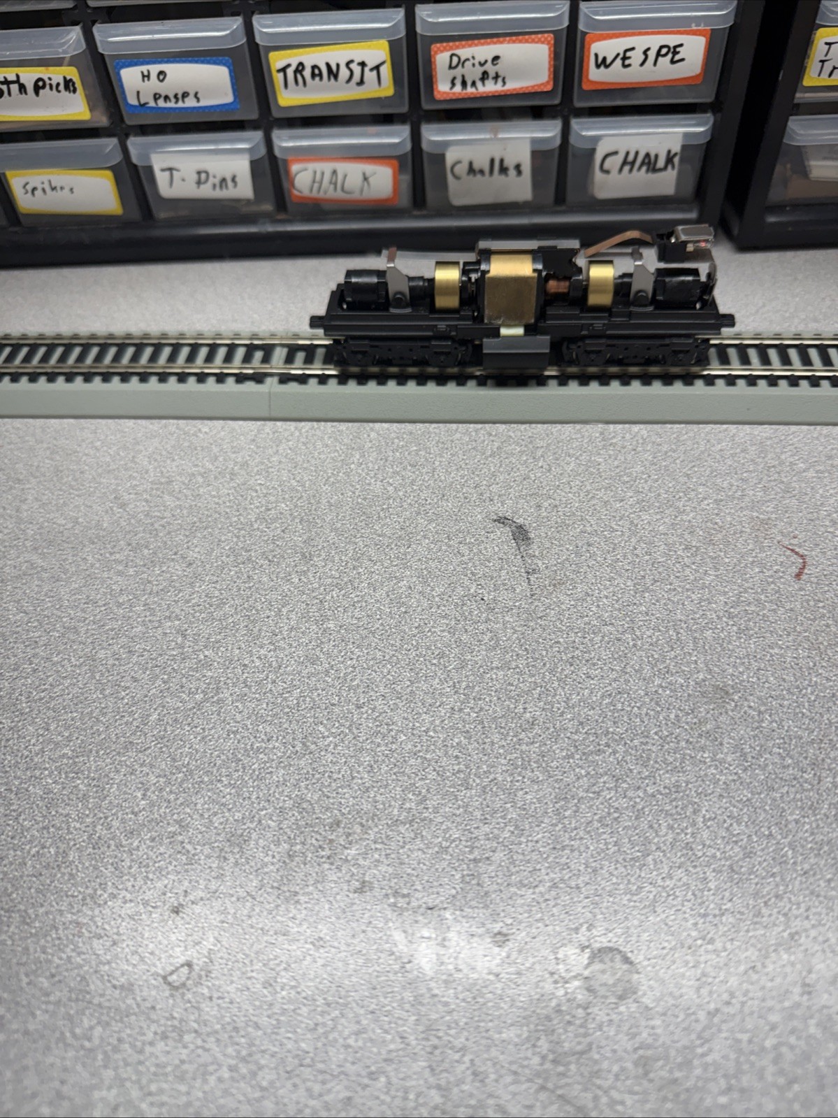 HO Athearn SW 1500 Powered Chassis Pre-owned So Nice I Almost Kept It