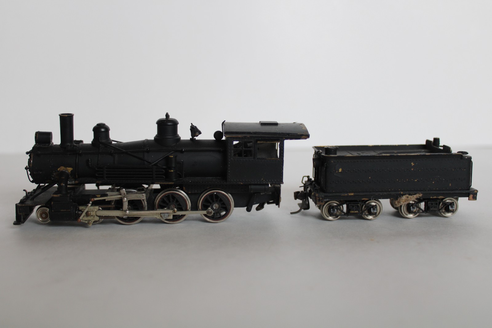 Vintage HO Painted Brass 4-6-0 Locomotive Engine & Tender, Japan